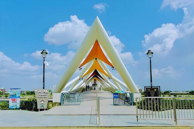 Lakshya Cabs